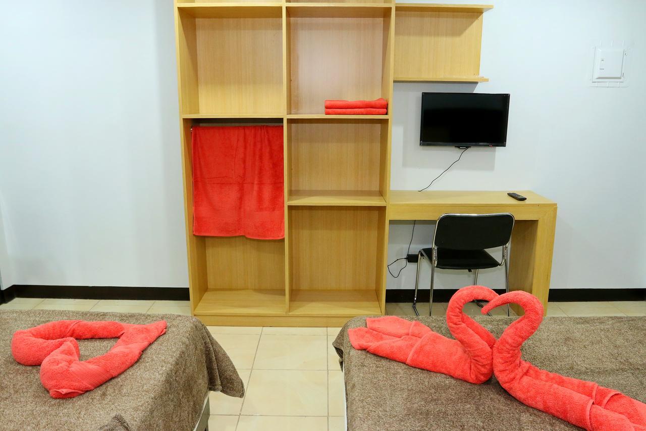 Global 88 Apartelle Cebu Exteriör bild
